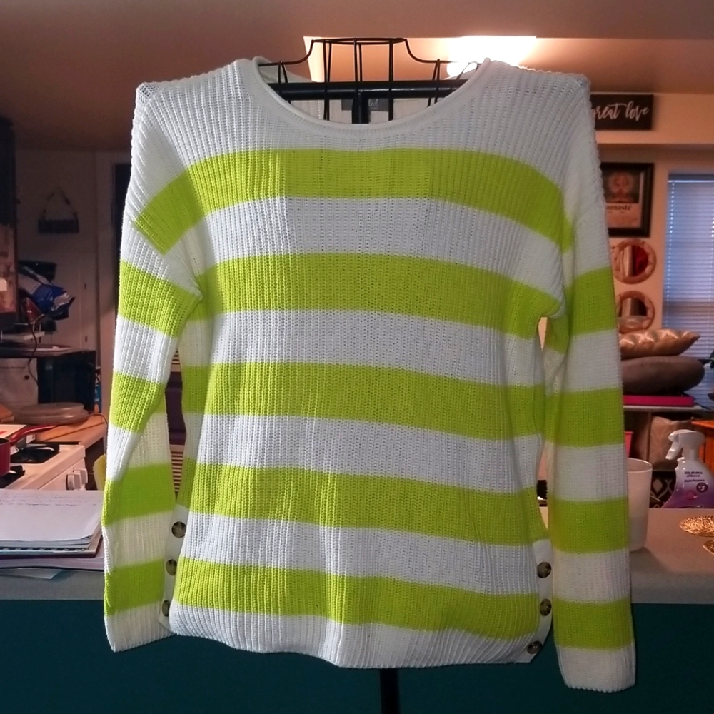 Lime green and white knitted sweater three buttons on each side at the waist